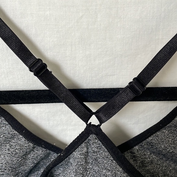 Gray Sports Bra Size M/L - Picture 5 of 7